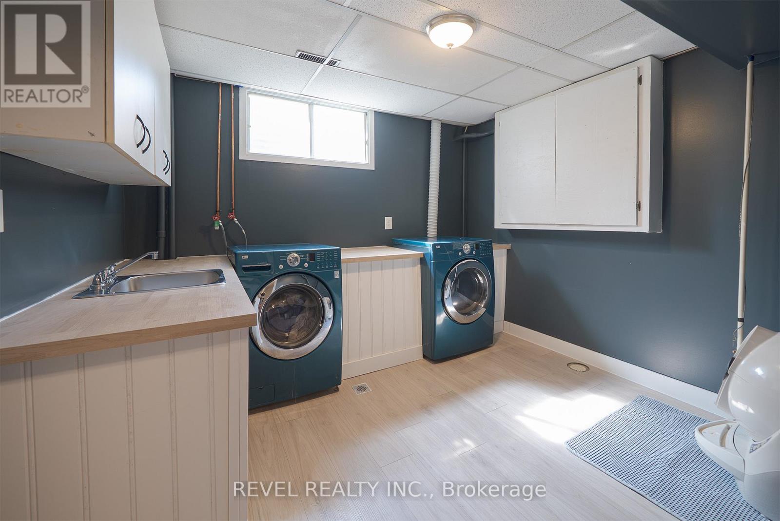 Photo 26 of 323 Brantwood Park Road, Brantford ON