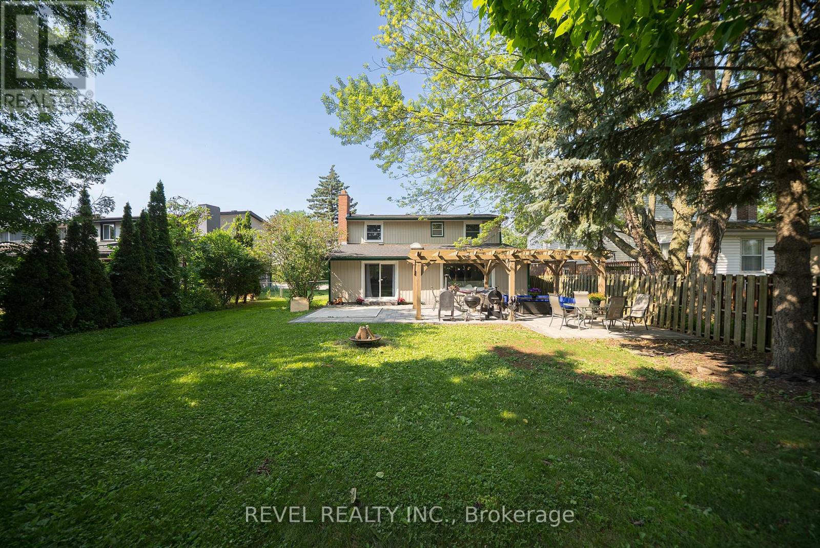 Photo 35 of 323 Brantwood Park Road, Brantford ON
