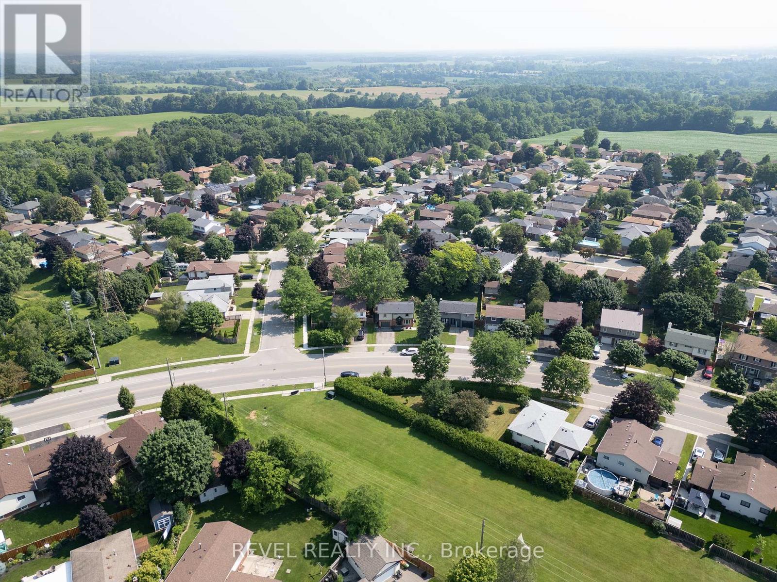Photo 38 of 323 Brantwood Park Road, Brantford ON