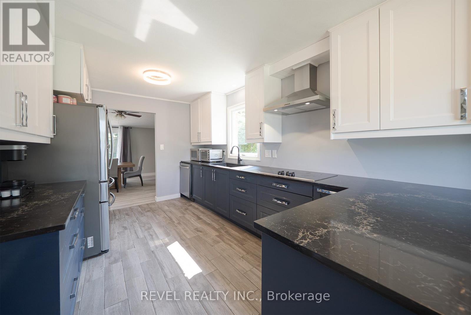 Photo 6 of 323 Brantwood Park Road, Brantford ON