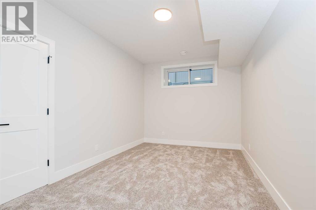 Single Family House for Sale in  Emerald Drive Evergreen Red Deer 