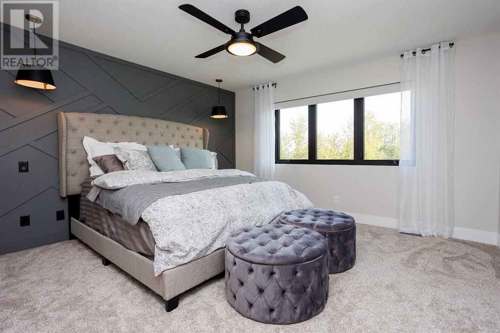 Single Family House for Sale in  Emerald Drive Evergreen Red Deer 