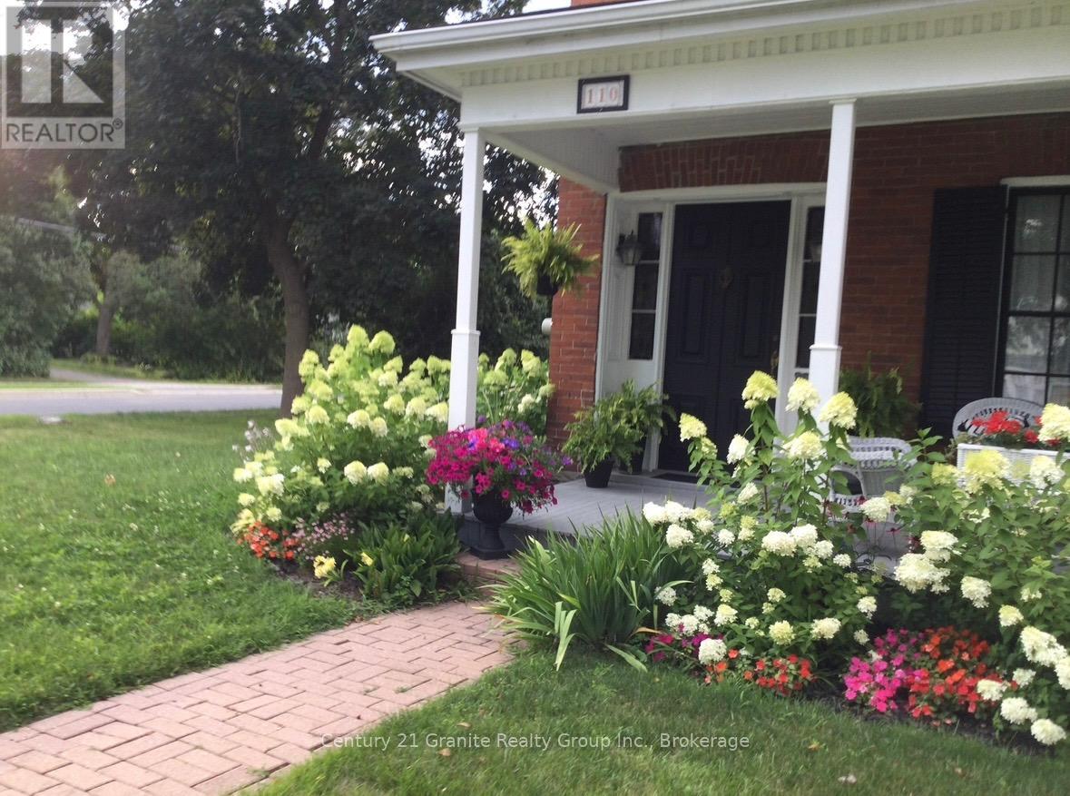 Photo 21 of 110 Bridge Street W, Belleville ON