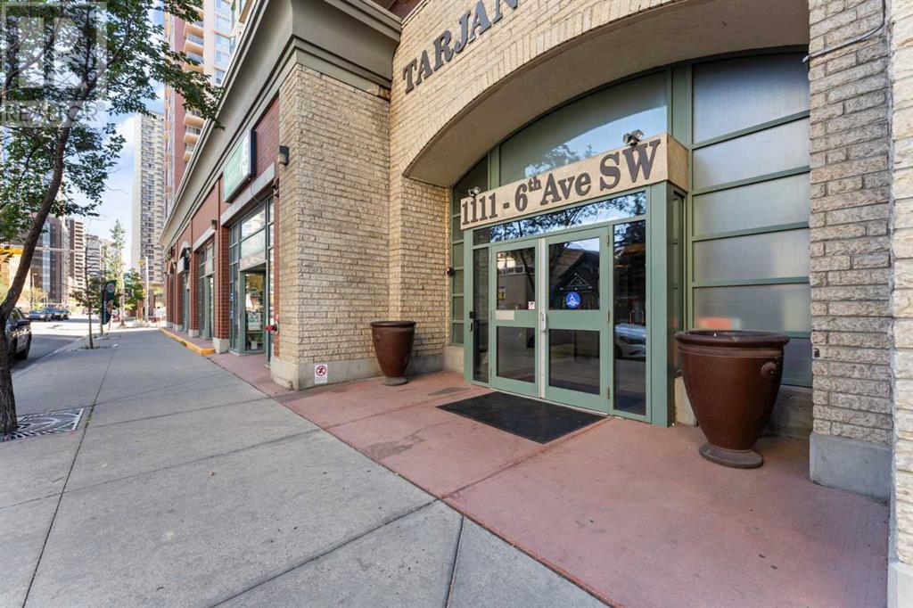 Single Family House for Sale in    Avenue SW Downtown West End Calgary 