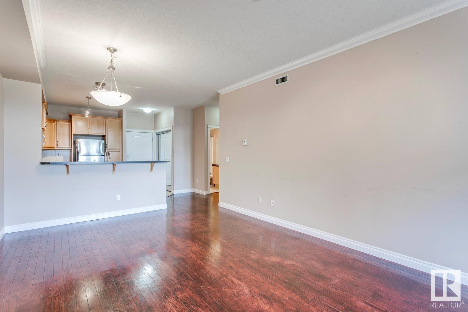 Photo 3 of 212 12408 15 Av Sw, Edmonton AB
