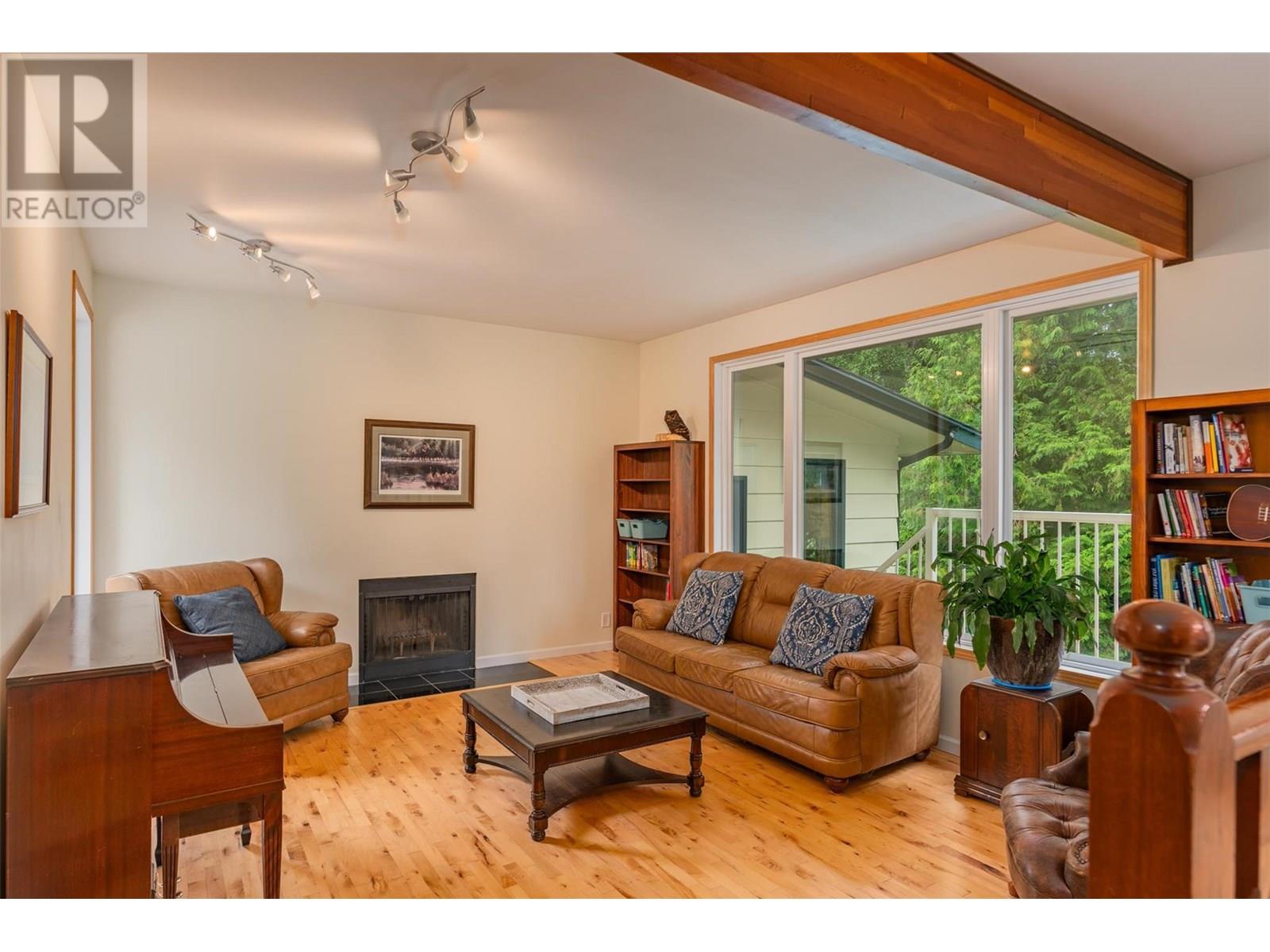Photo 45 of 2707 Maple Crescent, Rossland BC