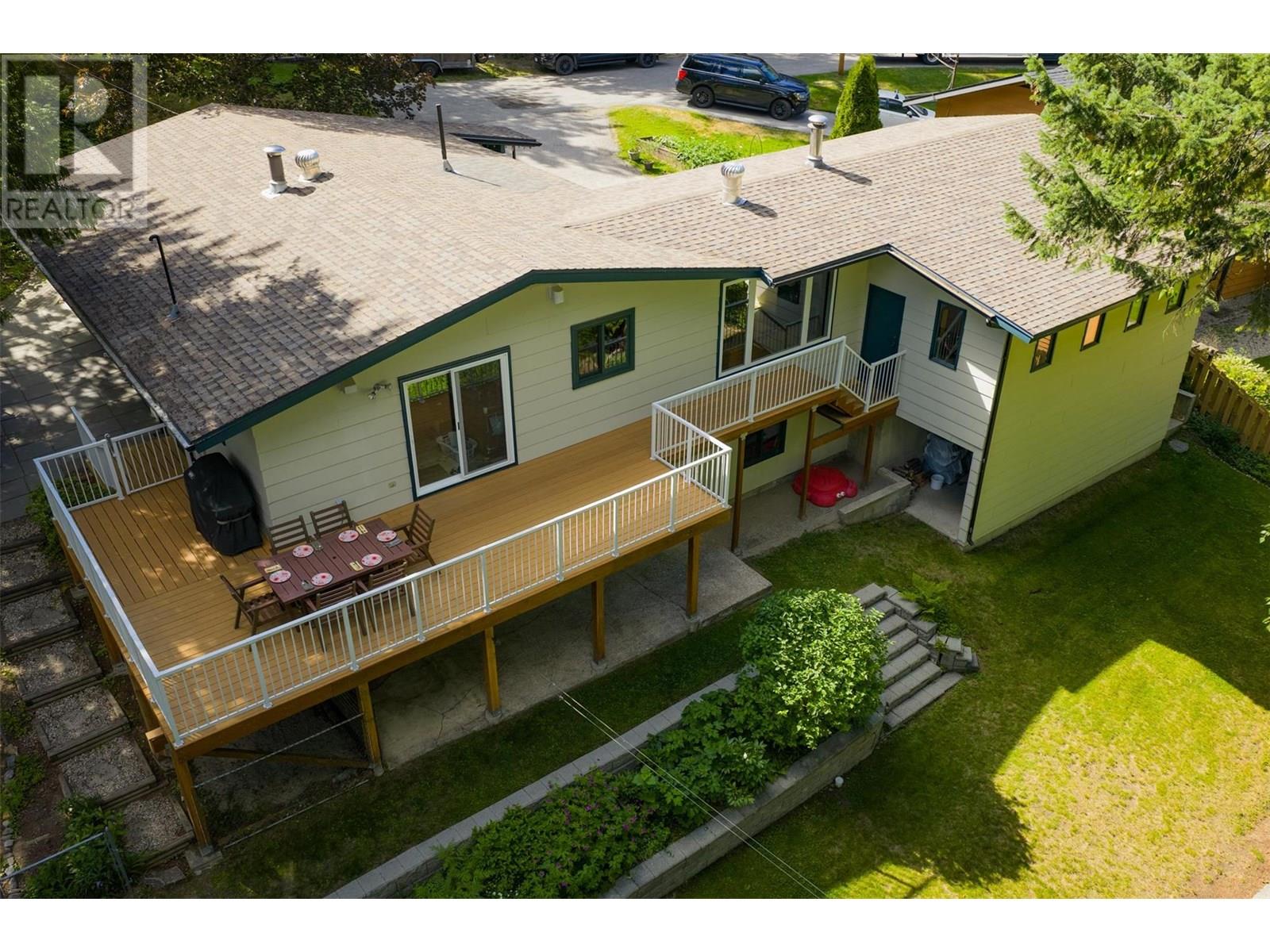 Photo 40 of 2707 Maple Crescent, Rossland BC