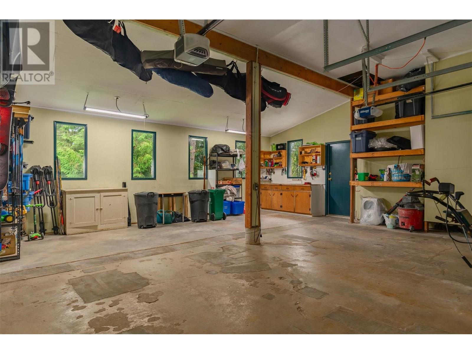 Photo 35 of 2707 Maple Crescent, Rossland BC