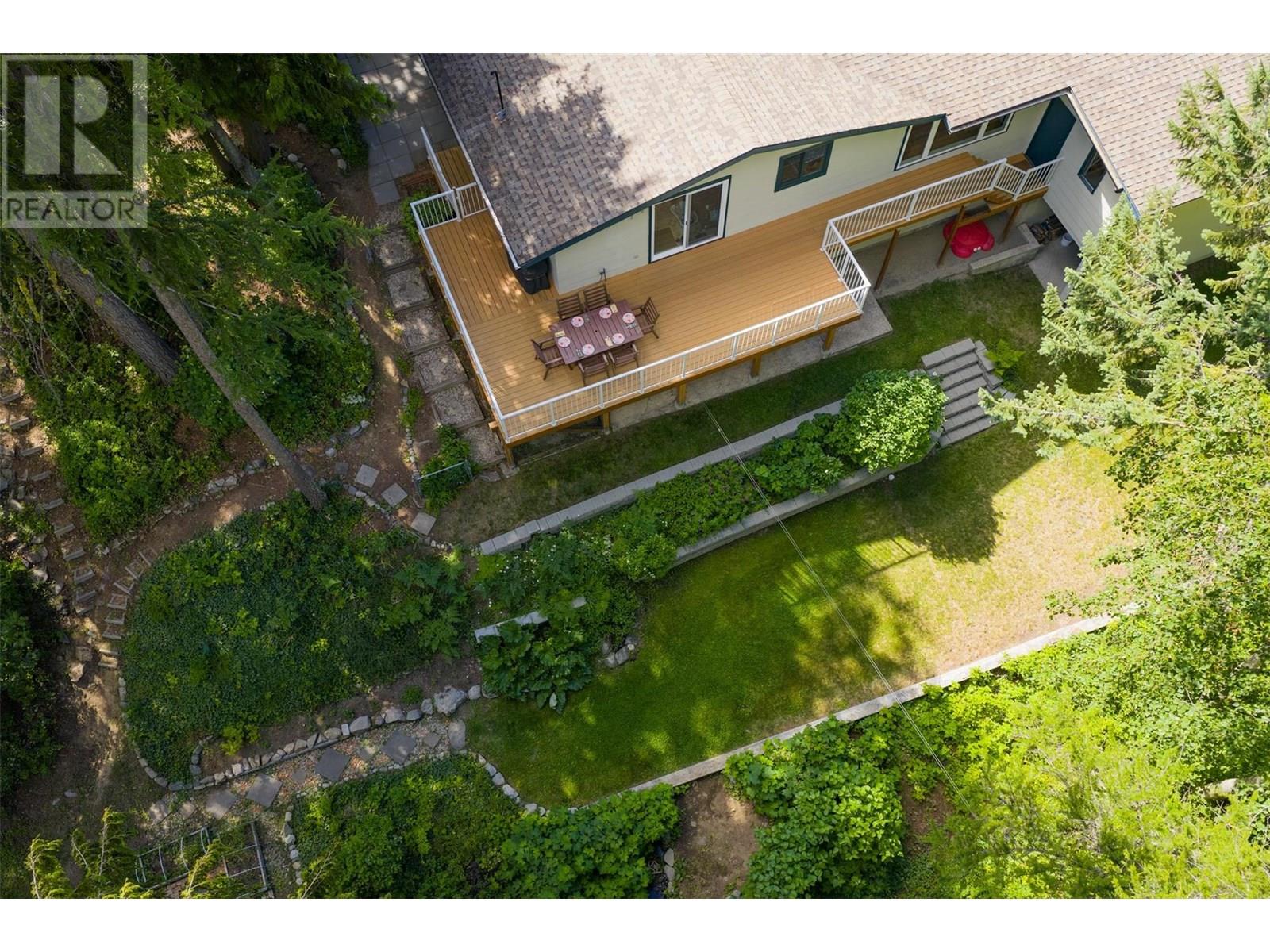 Photo 44 of 2707 Maple Crescent, Rossland BC