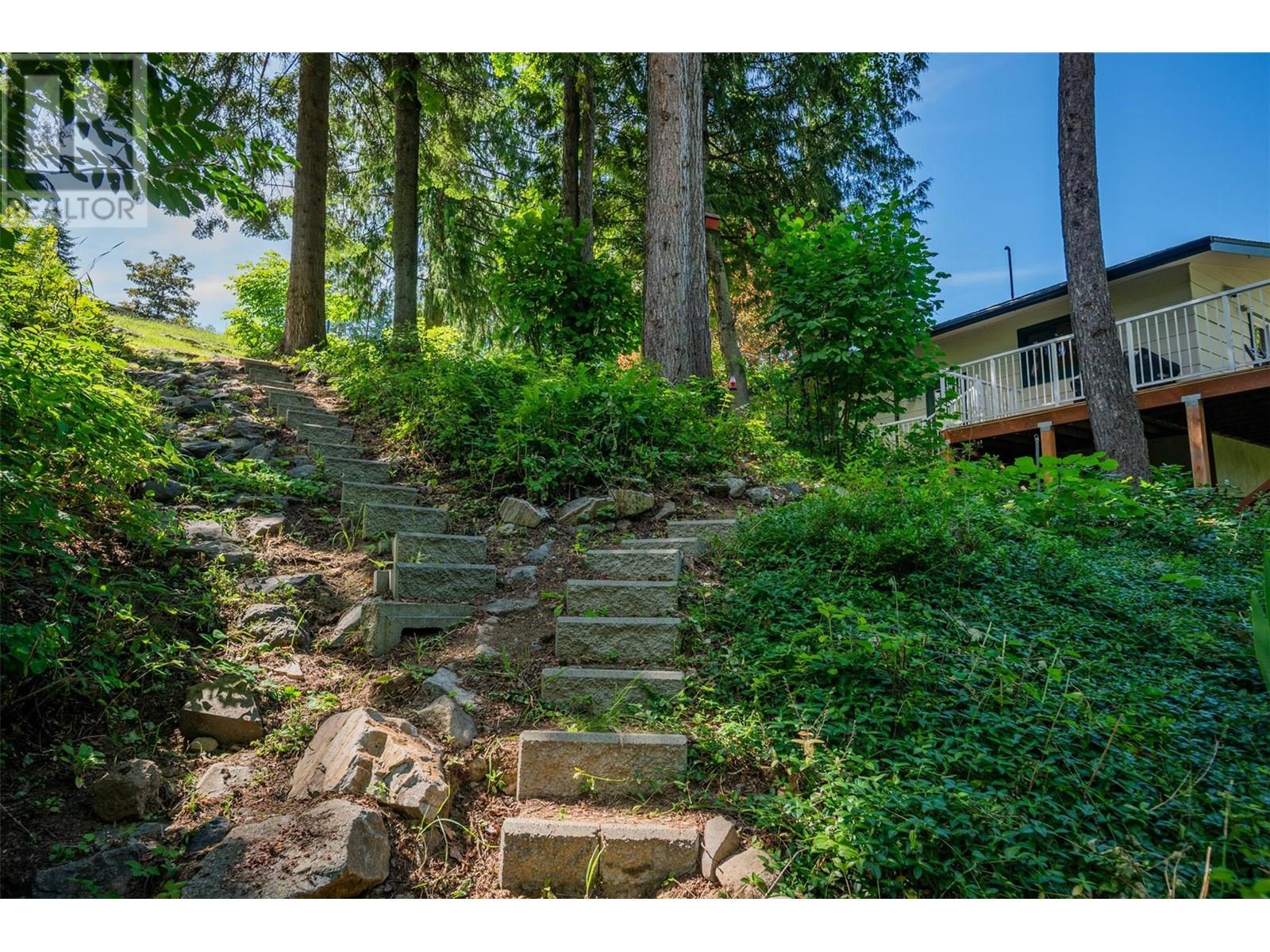 Photo 25 of 2707 Maple Crescent, Rossland BC