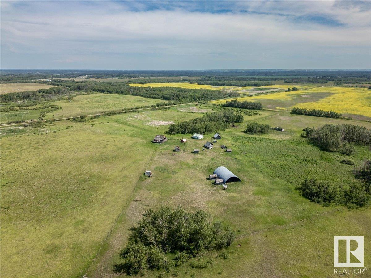 Photo 8 of 57022 Rge Road 213, Rural Sturgeon County AB