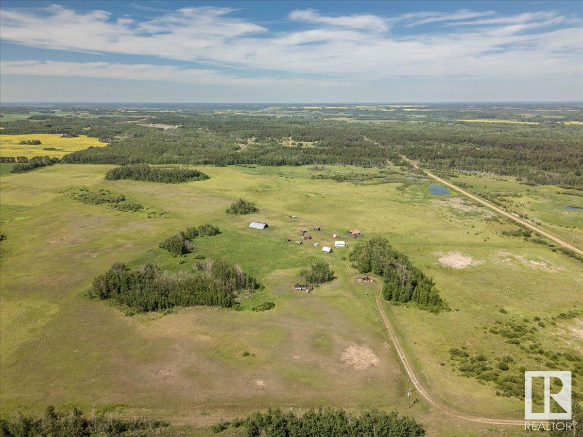 Photo 7 of 57022 Rge Road 213, Rural Sturgeon County AB