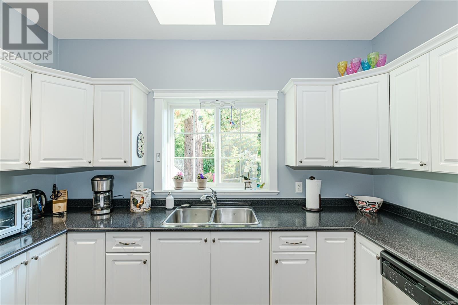 Photo 15 of 3 3134 Manor Dr, Duncan BC