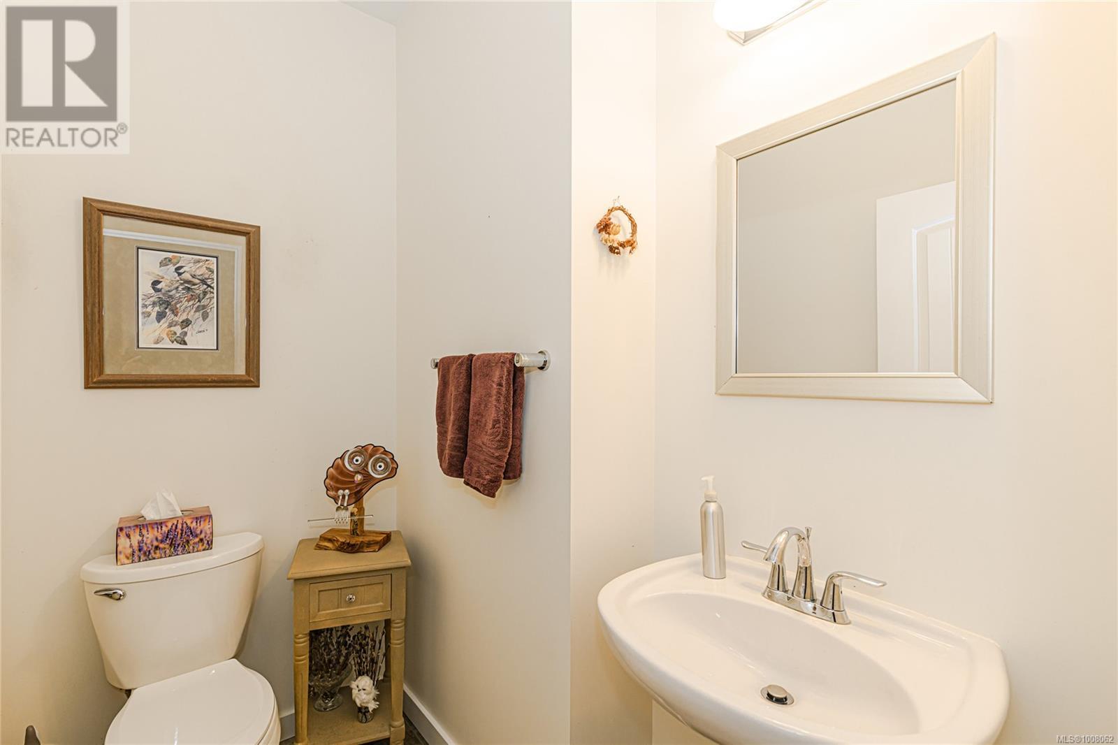 Photo 34 of 3 3134 Manor Dr, Duncan BC