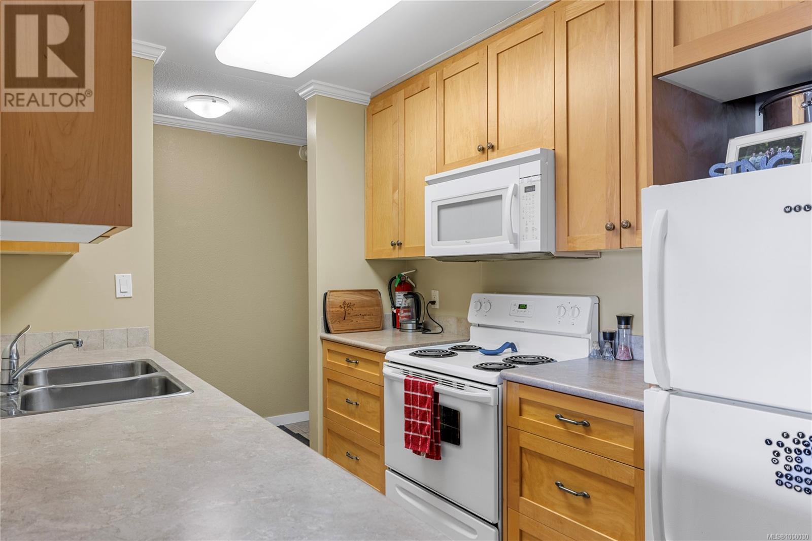 Photo 12 of 209 255 Hirst Ave, Parksville BC
