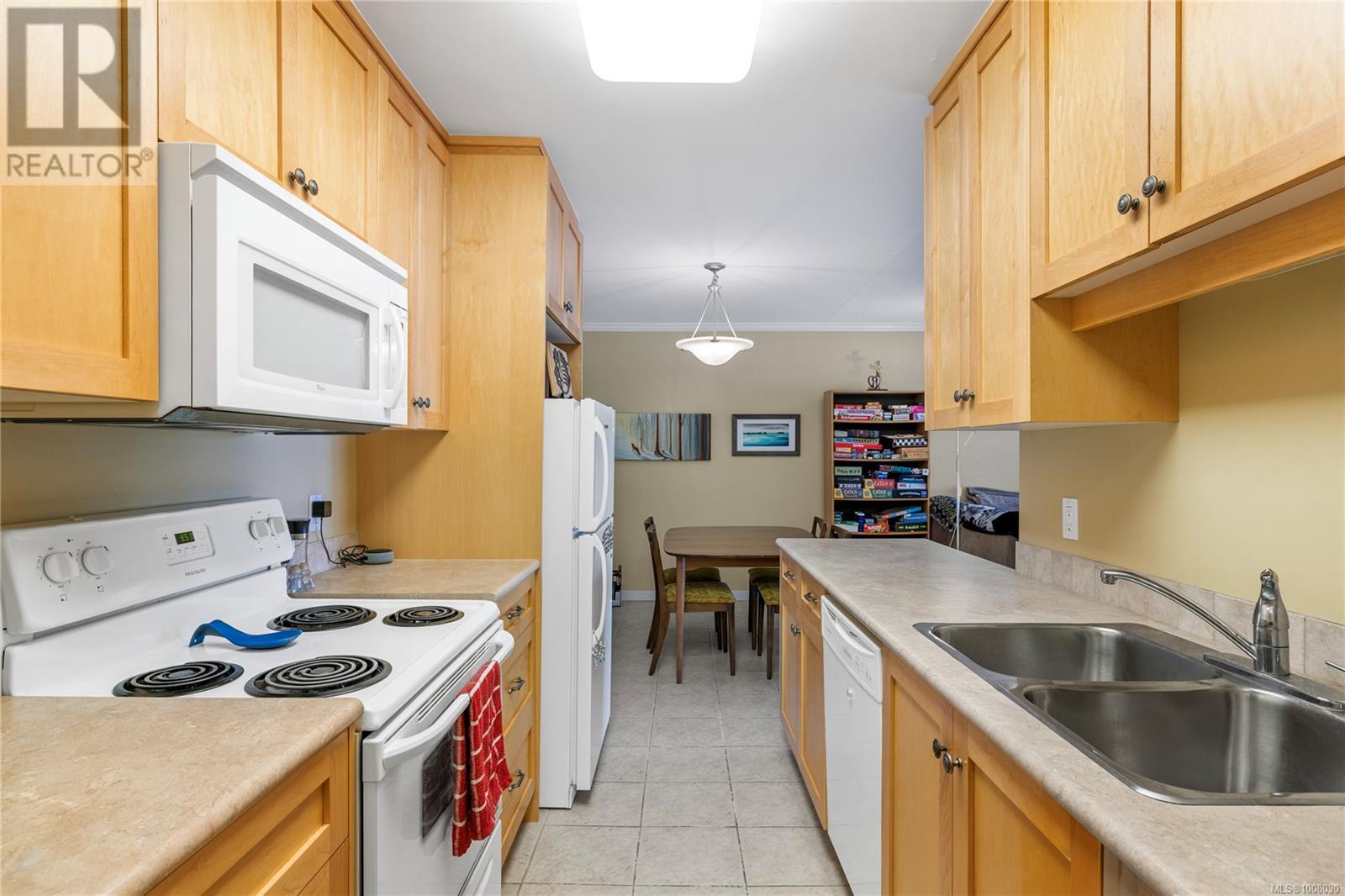 Photo 14 of 209 255 Hirst Ave, Parksville BC