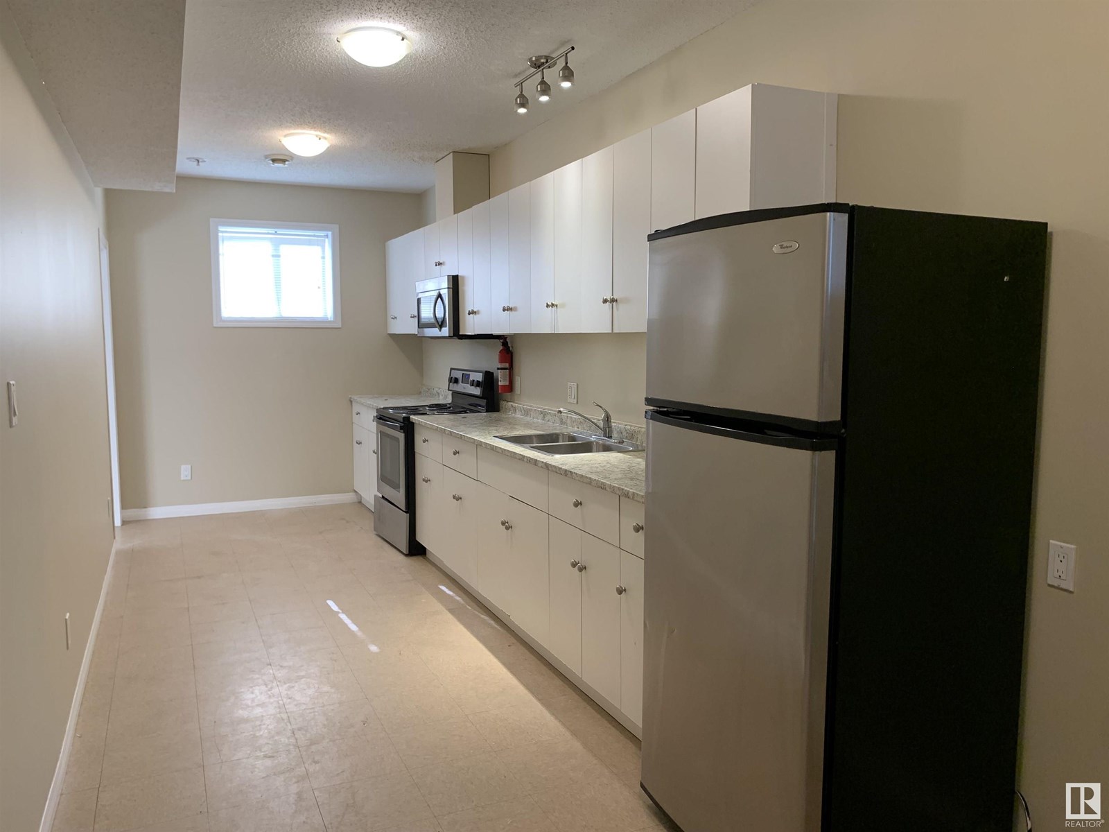 Photo 23 of 11824 93 St Nw, Edmonton AB