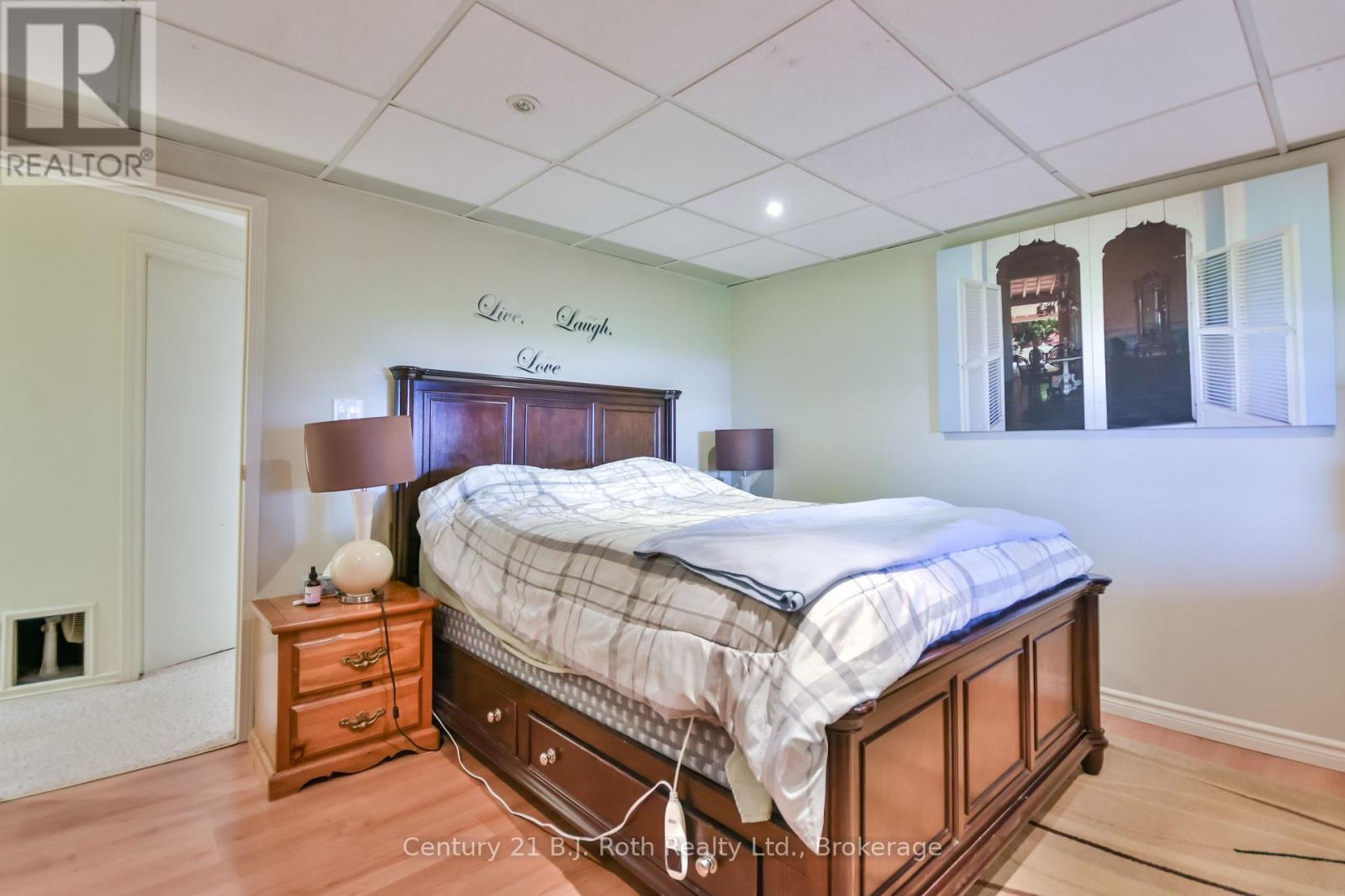 Photo 4 of 95 Maskinonge Road, Tay ON