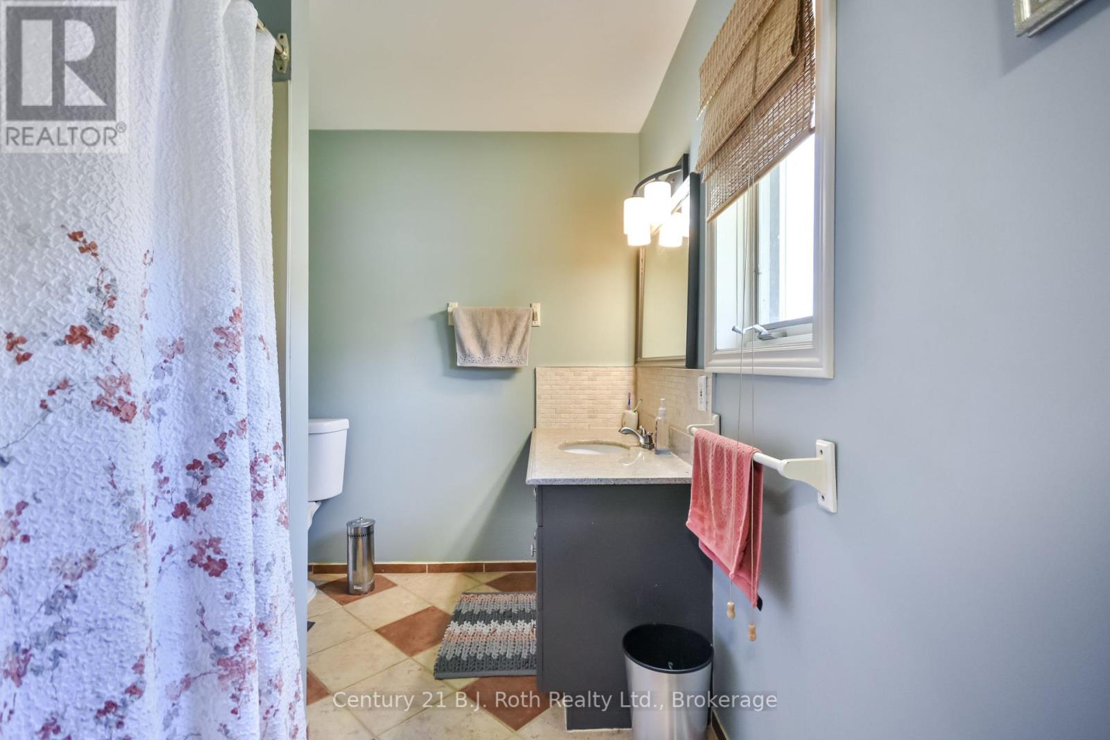 Photo 8 of 95 Maskinonge Road, Tay ON