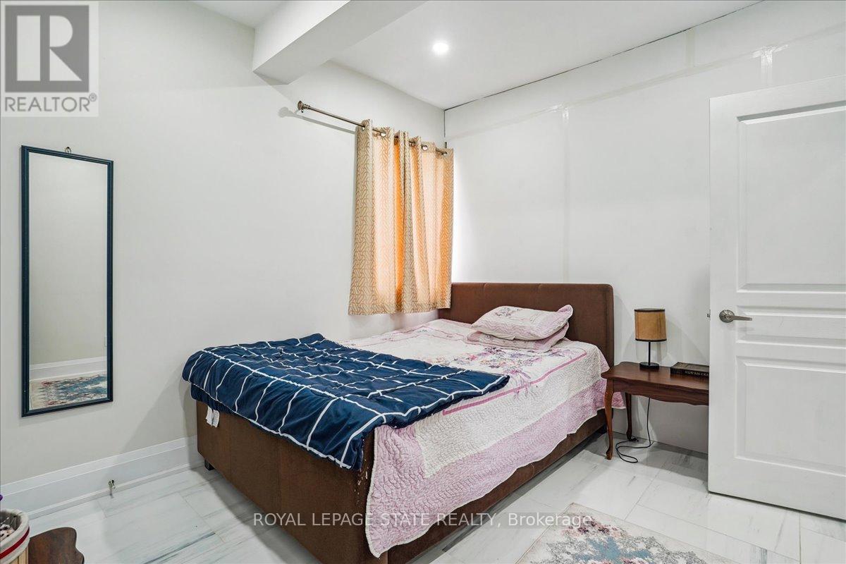 Photo 8 of 251 King Street E, Hamilton ON