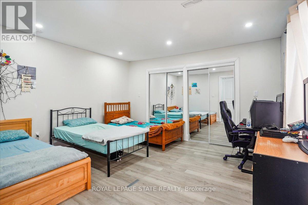 Photo 10 of 251 King Street E, Hamilton ON