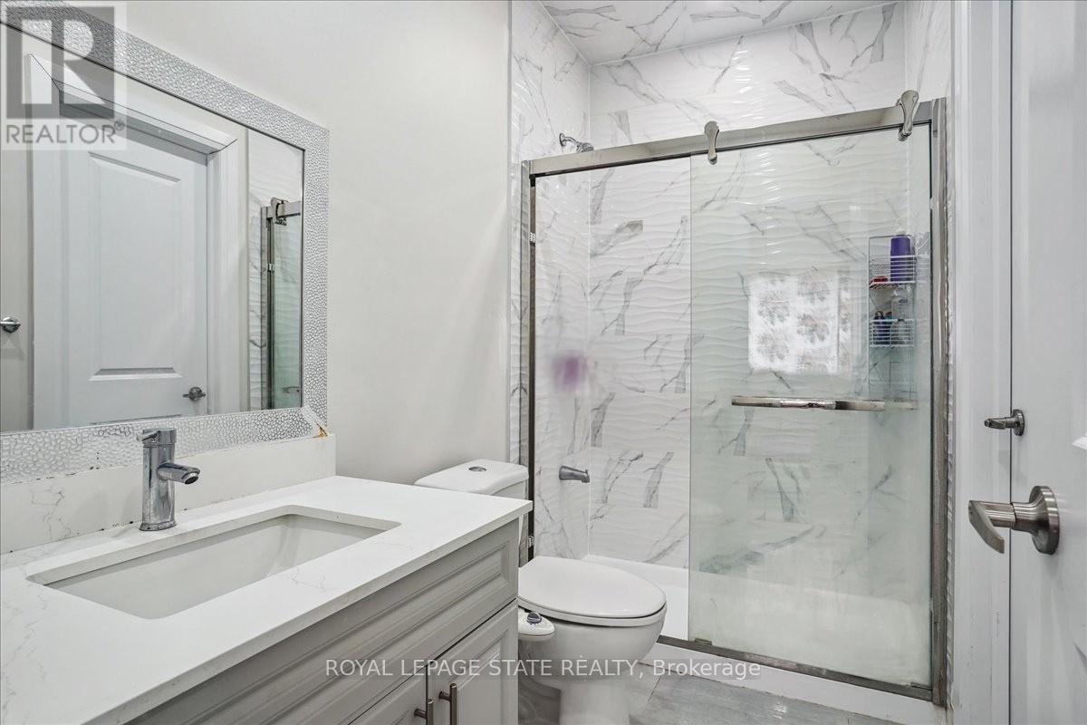 Photo 4 of 251 King Street E, Hamilton ON