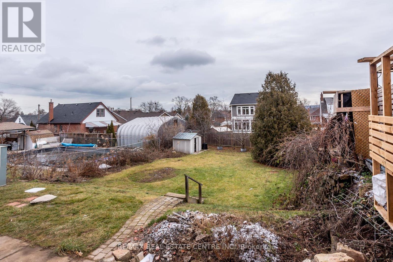 Single Family House Bungalow for Sale in A   KIMBERLY DRIVE Hamilton (Rosedale) 