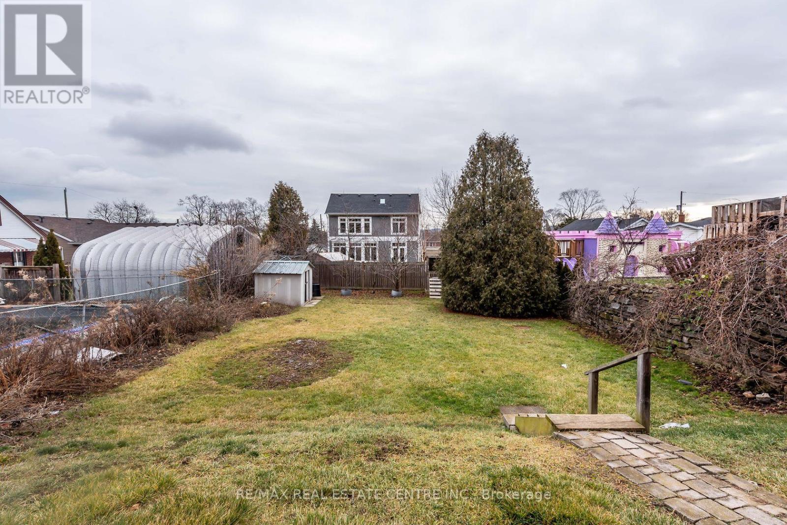 Single Family House Bungalow for Sale in A   KIMBERLY DRIVE Hamilton (Rosedale) 