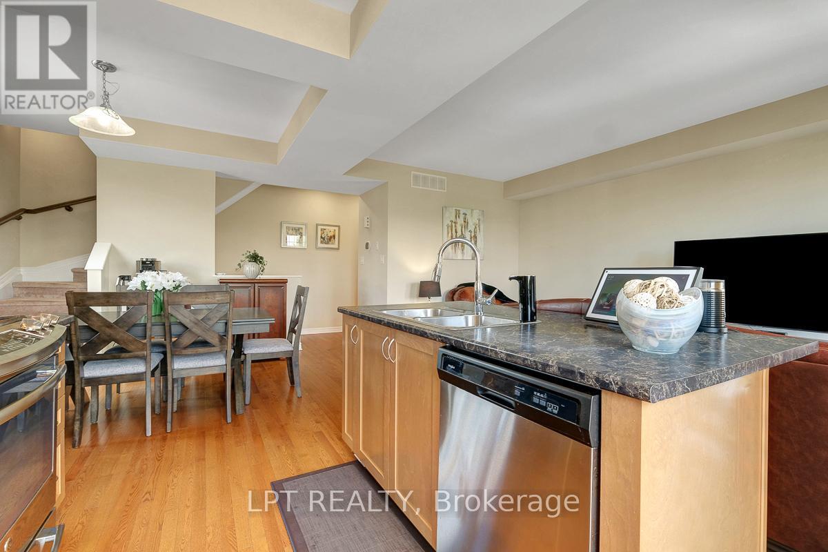 Photo 24 of 201 Yellowcress Way, Ottawa ON
