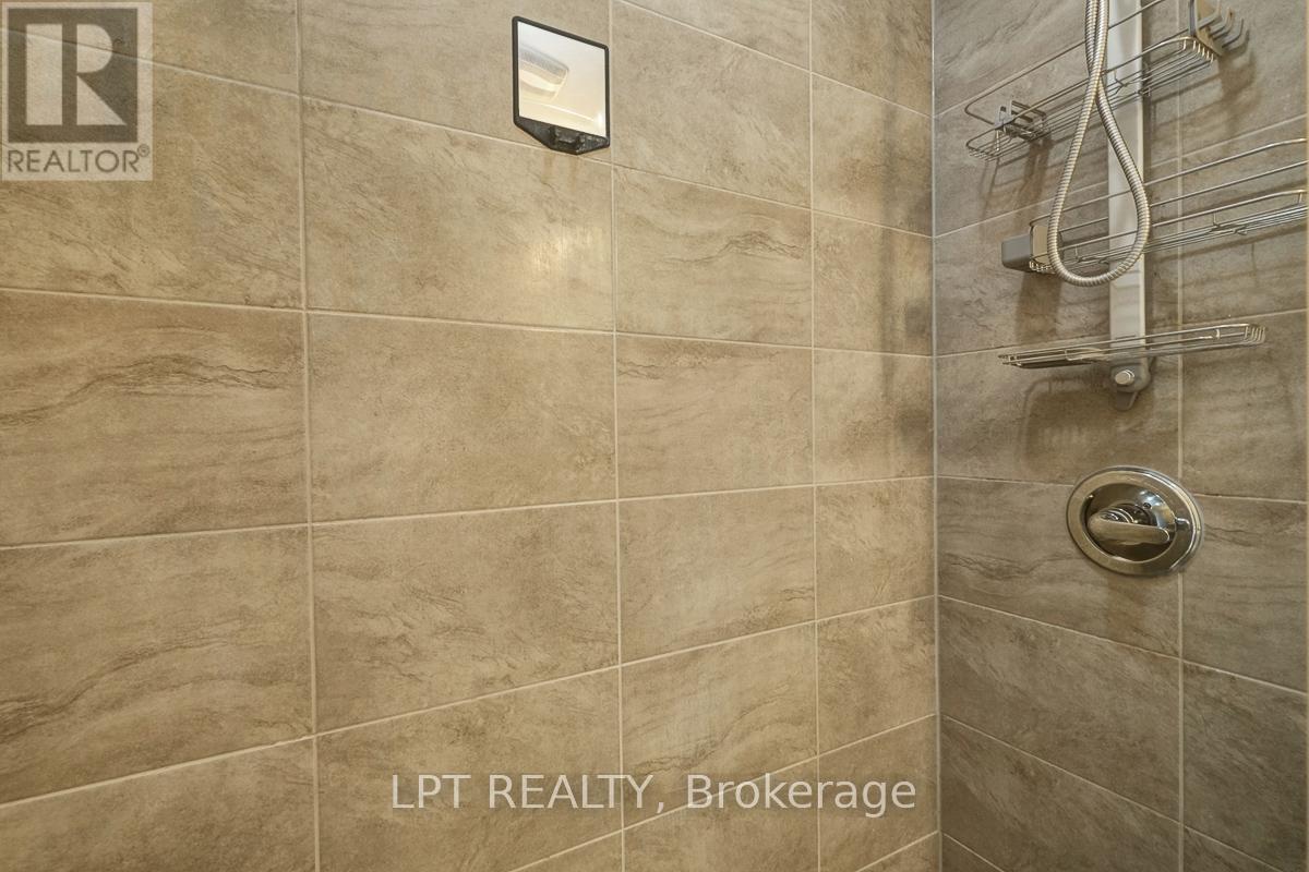 Photo 33 of 201 Yellowcress Way, Ottawa ON