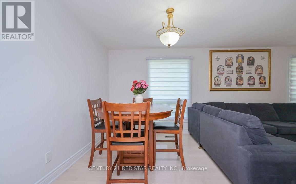 Photo 8 of 99 Boyne Crescent, New Tecumseth ON