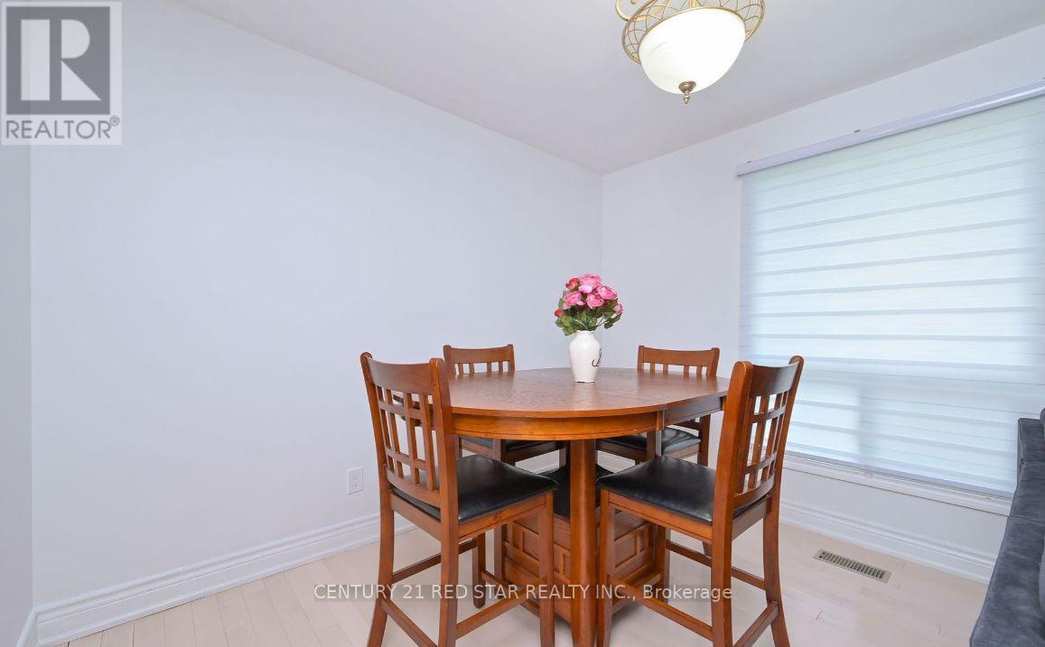 Photo 9 of 99 Boyne Crescent, New Tecumseth ON