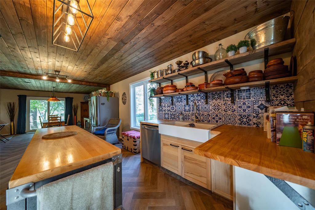Photo 17 of 2287 Lavallee Road, Grande Pointe MB