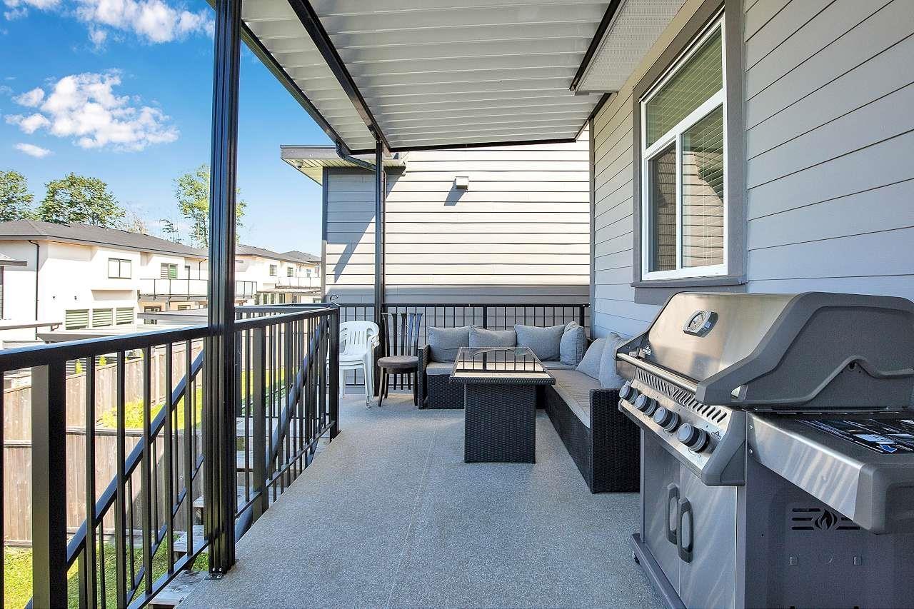Photo 5 of 7715 154 A Street, Surrey BC