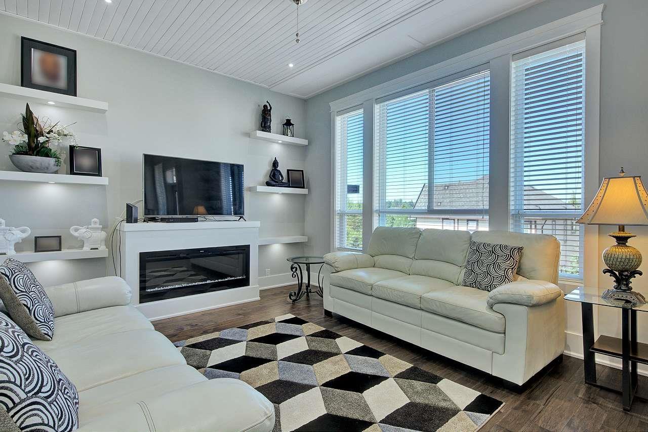 Photo 6 of 7715 154 A Street, Surrey BC