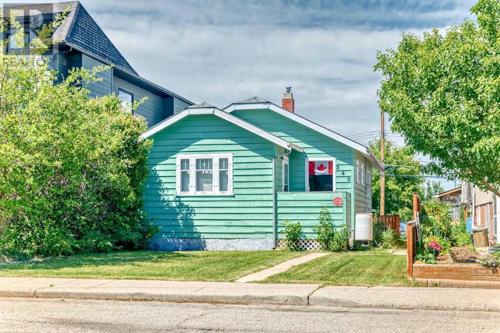 Single Family House Bungalow for Sale in   Avenue NE Highland Park Calgary 