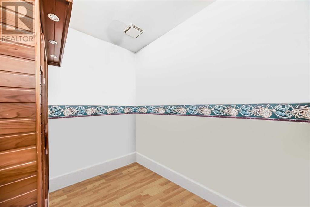 Single Family House Bungalow for Sale in   Avenue NE Highland Park Calgary 
