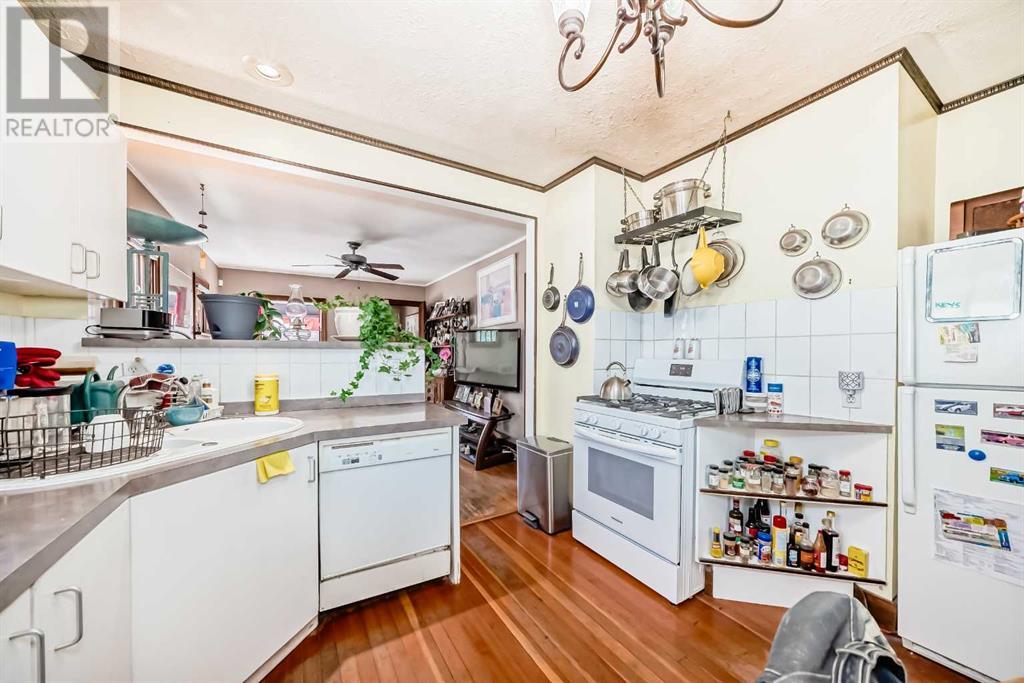 Single Family House Bungalow for Sale in   Avenue NE Highland Park Calgary 