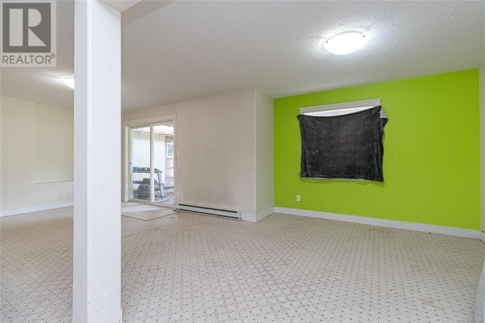 Photo 8 of 2466 Galland Ave, Shawnigan Lake BC
