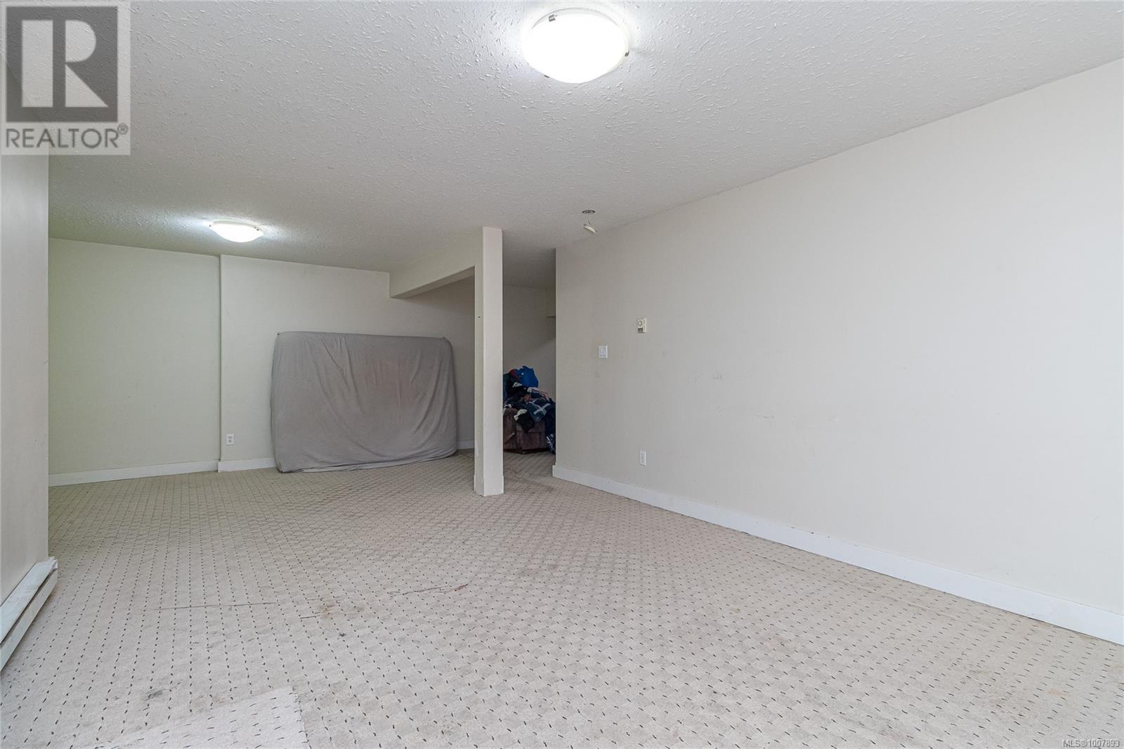 Photo 18 of 2466 Galland Ave, Shawnigan Lake BC
