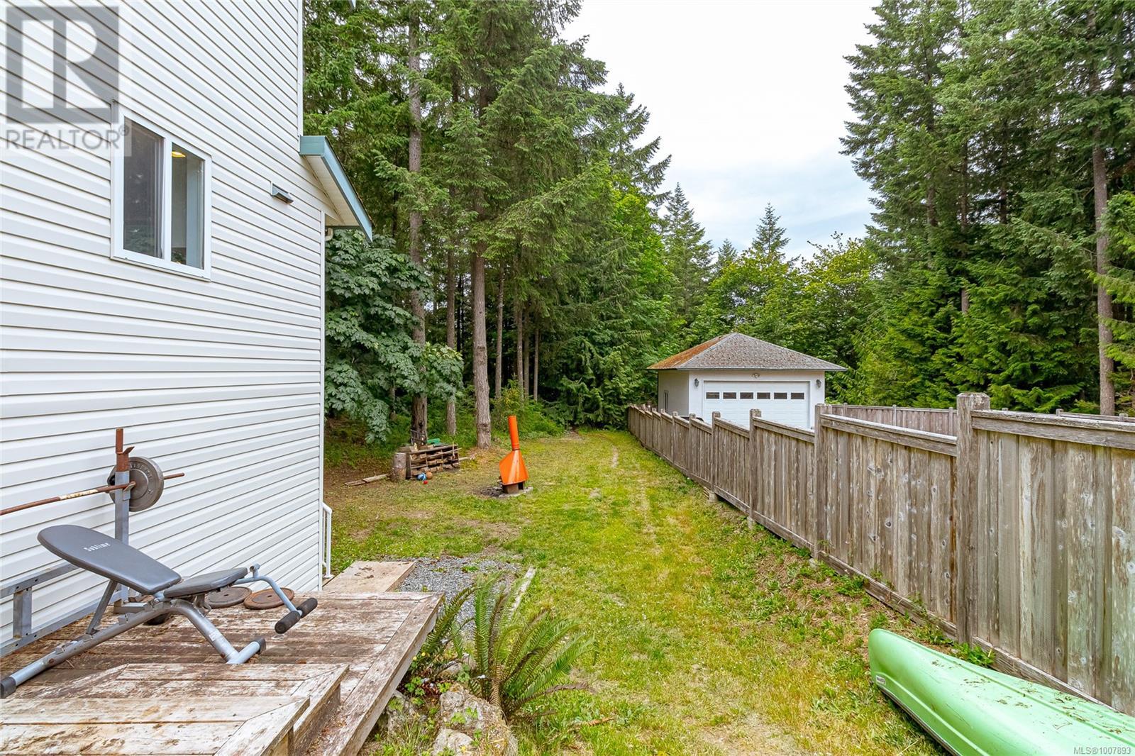 Photo 13 of 2466 Galland Ave, Shawnigan Lake BC