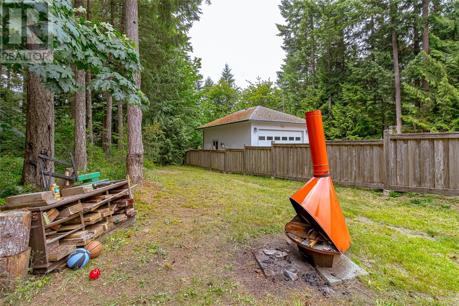Photo 41 of 2466 Galland Ave, Shawnigan Lake BC