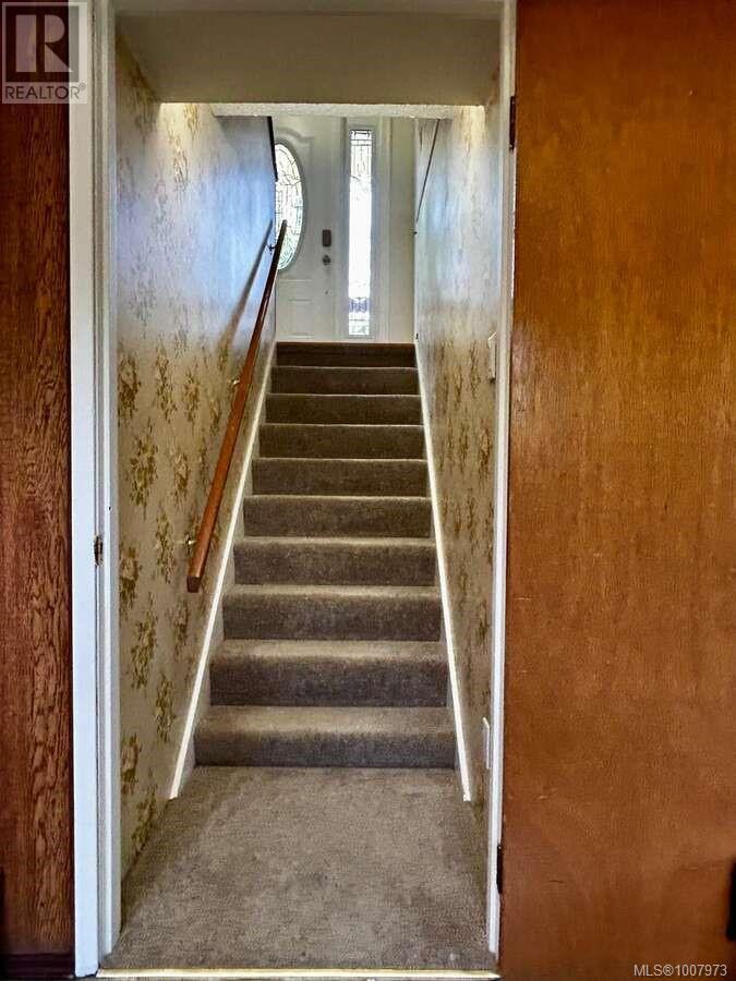 6965 Nahwitti Ave, Port Hardy