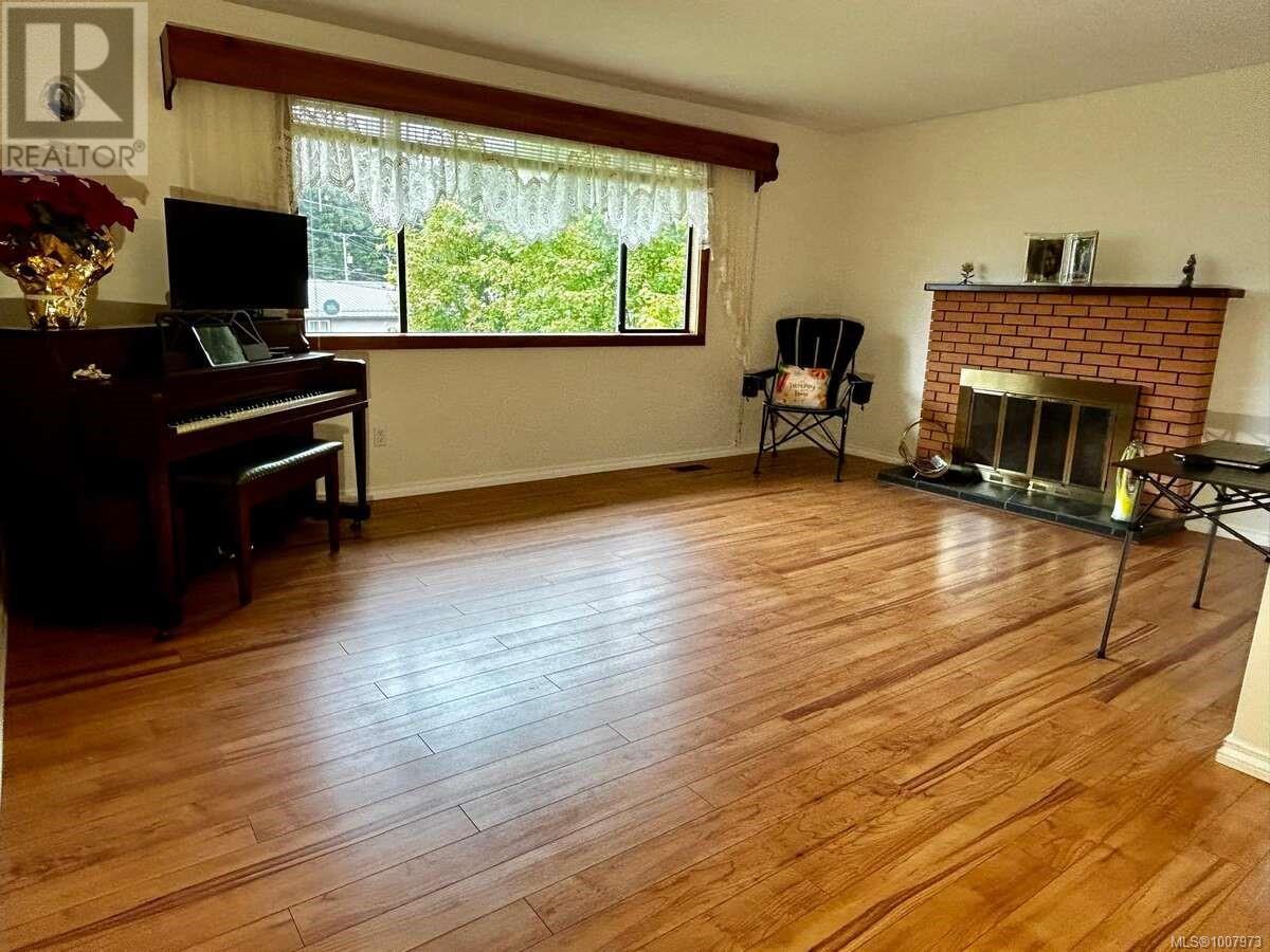 6965 Nahwitti Ave, Port Hardy