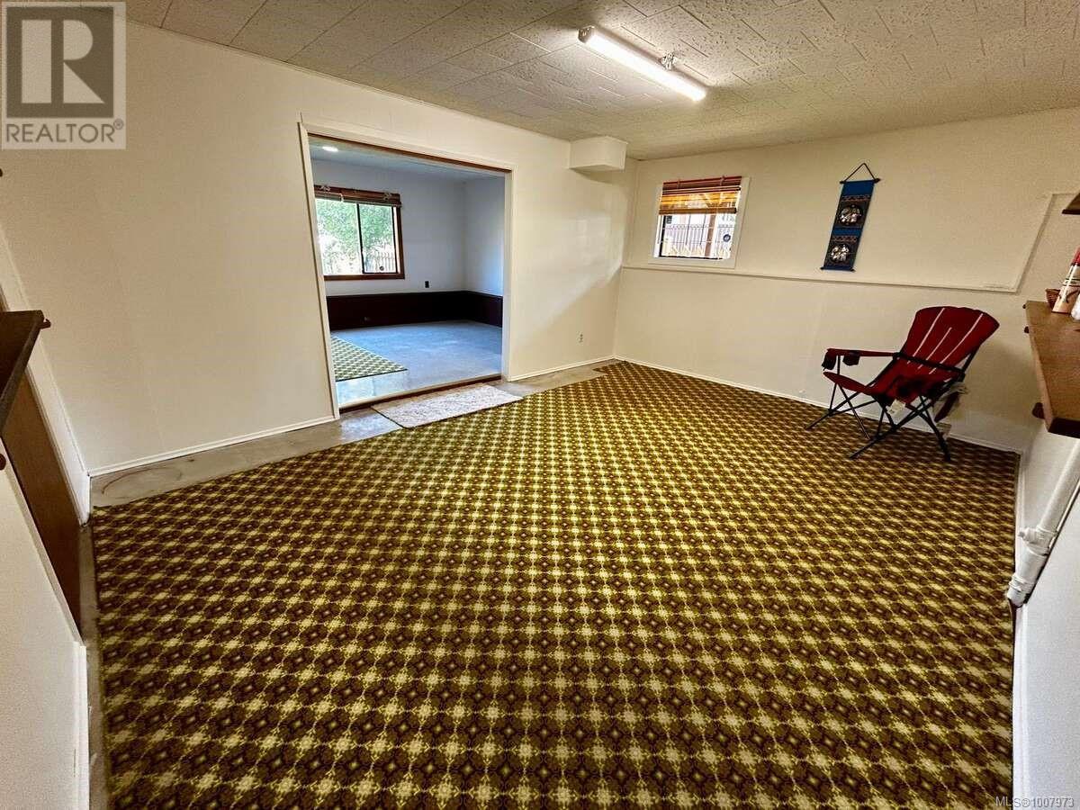 6965 Nahwitti Ave, Port Hardy