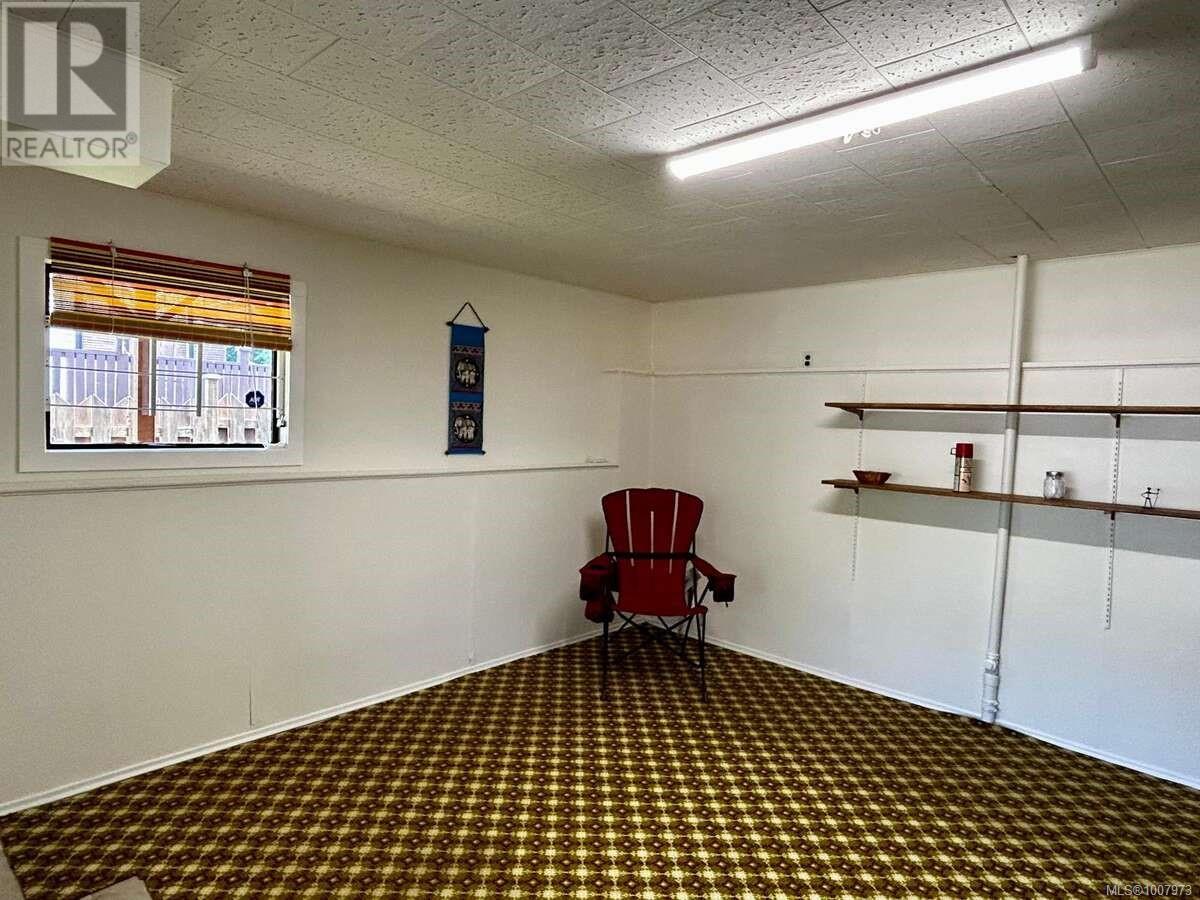6965 Nahwitti Ave, Port Hardy