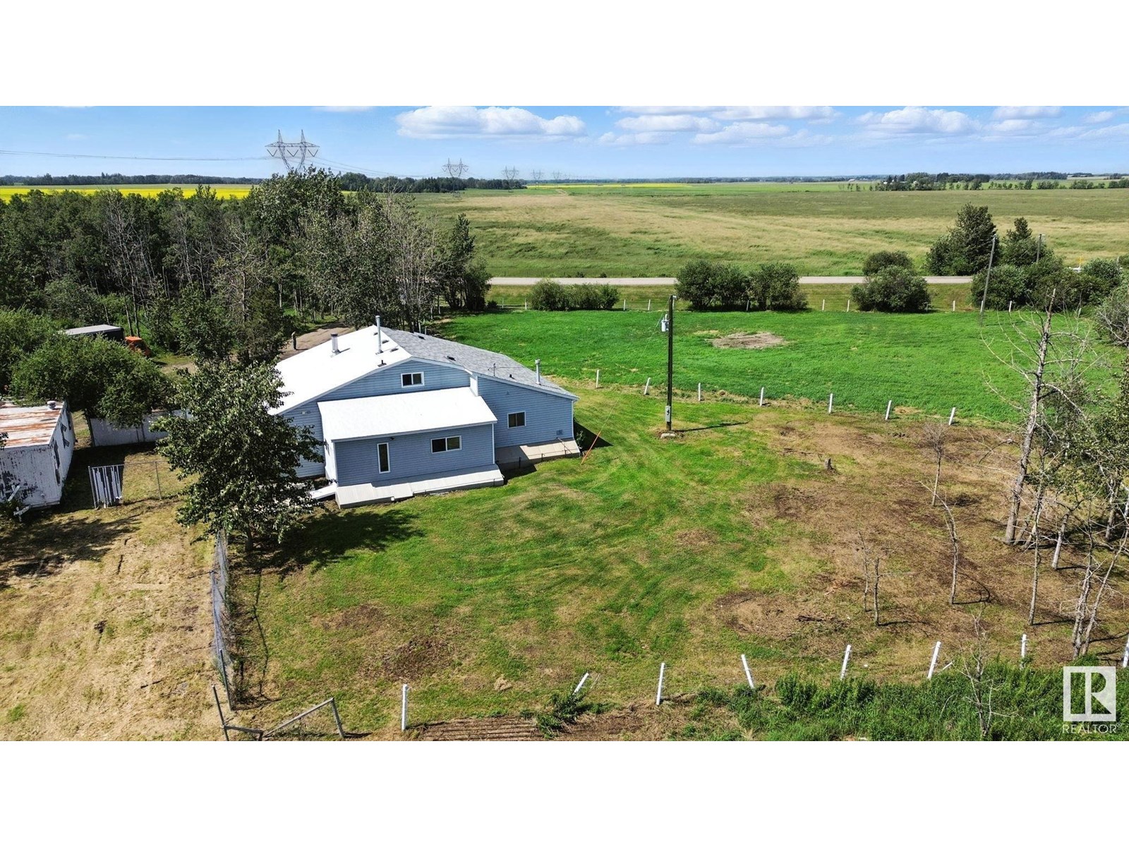 Photo 3 of 51019 Rge Road 273, Rural Parkland County AB