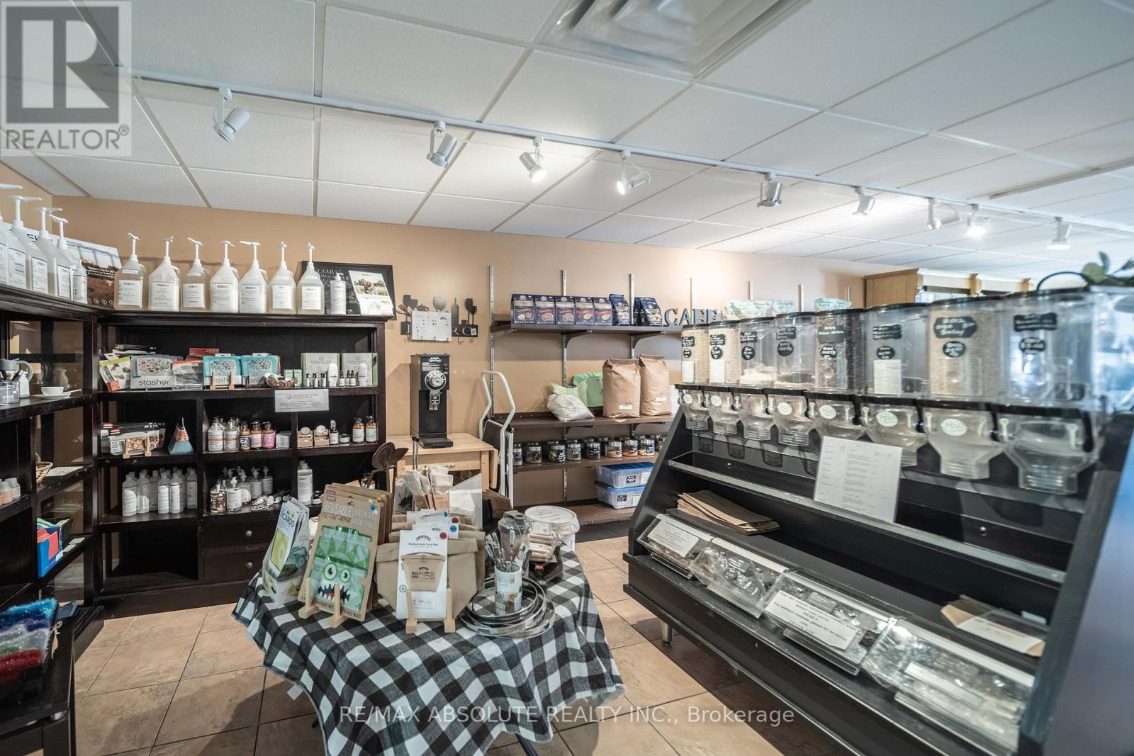 Photo 26 of 993 Notre Dame Street, Russell ON