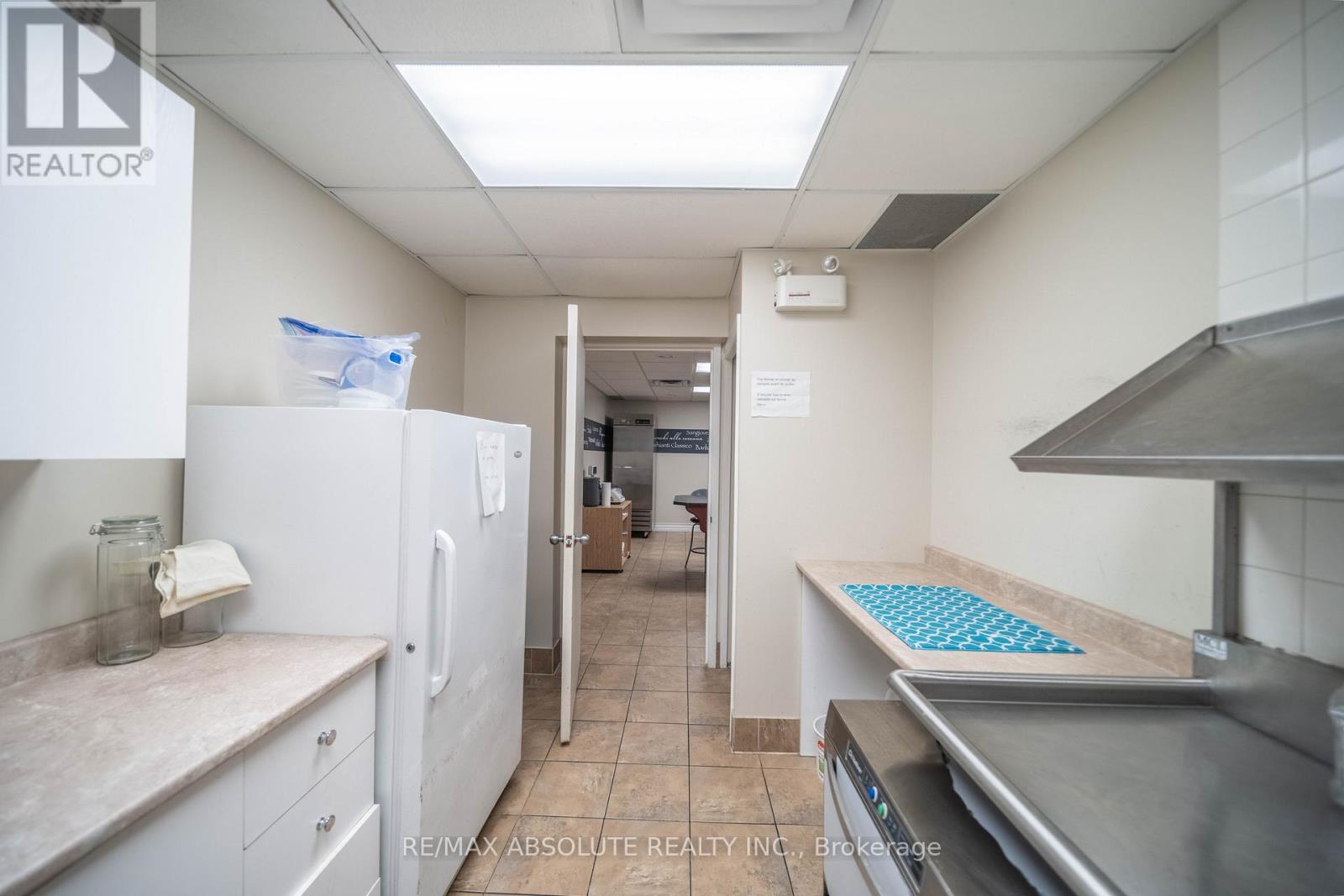 Photo 24 of 993 Notre Dame Street, Russell ON