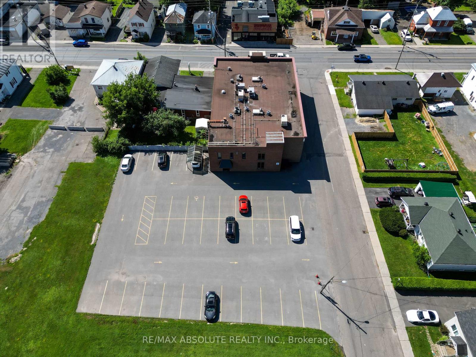 Photo 22 of 993 Notre Dame Street, Russell ON